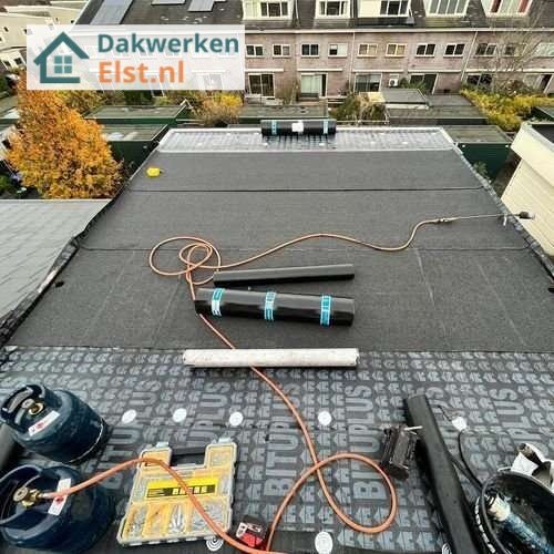 Plat dak opnieuw leggen Plat dak Elst opnieuw leggen